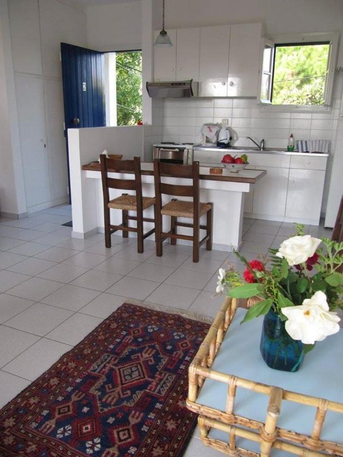 סקאלה ארסו Eressos Ilios Apartments מראה חיצוני תמונה